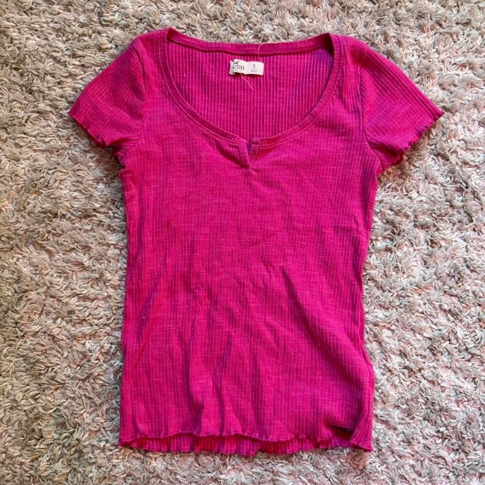 Hollister-co Women's Pink and Purple T-shirt